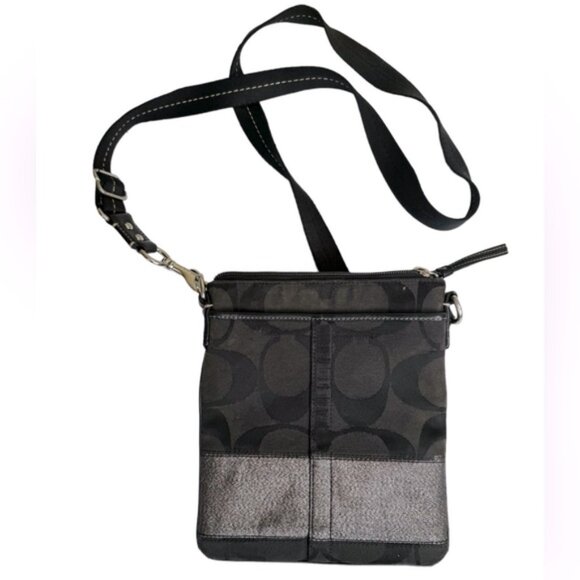 Coach Signature CC Crossbody Shoulder Bag Pocket Metallic Authentic Minimalist - Picture 1 of 16